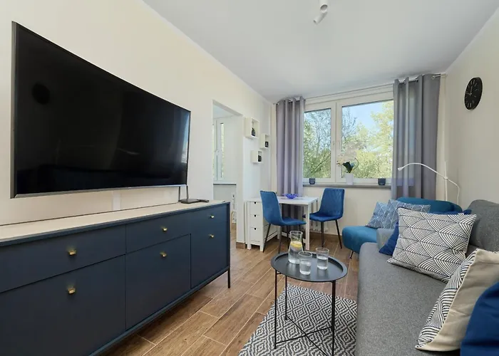 Beautiful & Bright Krynicka For 3 Guests By Renters Apartament *