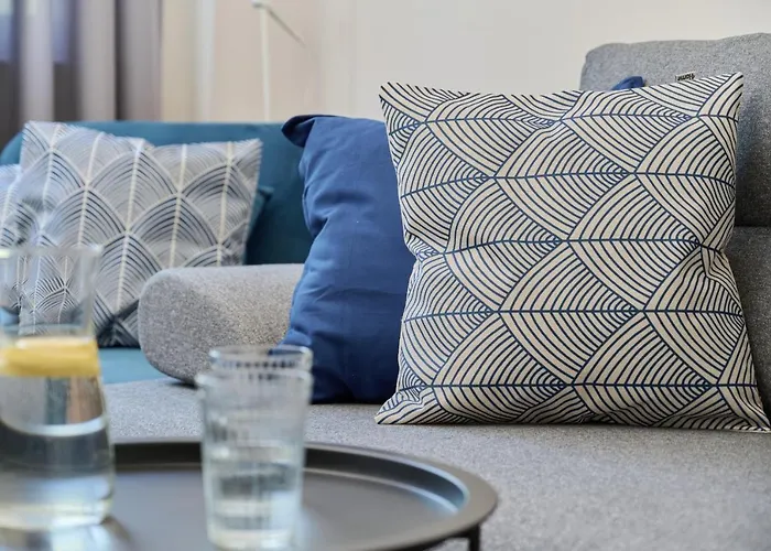 Beautiful & Bright Krynicka For 3 Guests By Renters Apartment Wroclaw