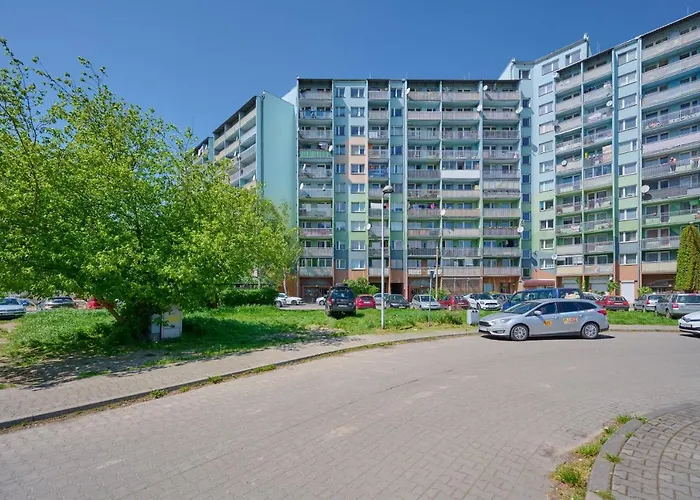 Beautiful & Bright Krynicka For 3 Guests By Renters Apartment Wroclaw